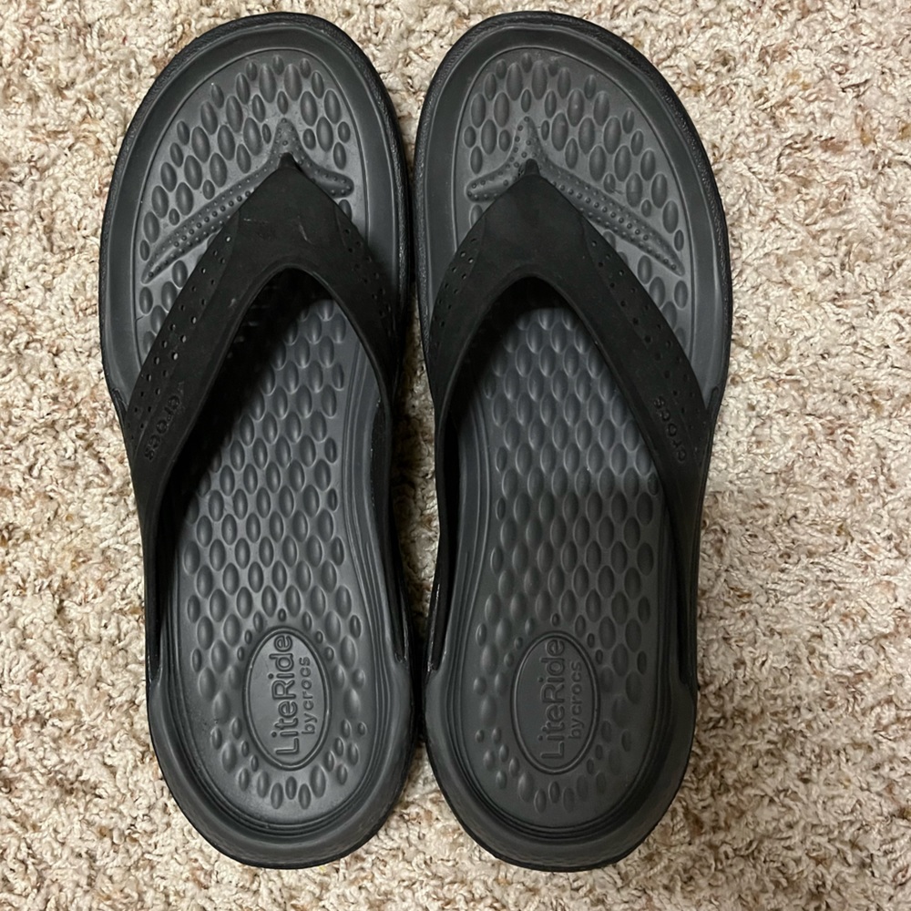 LiteRide by Crocs flip flops men’s size 11 in EUC